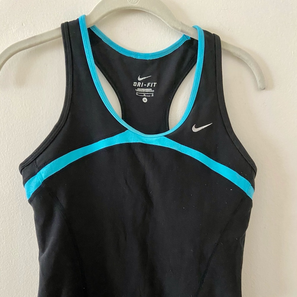Nike workout top